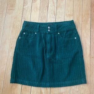 Green corduroy mini skirt. Size xs
